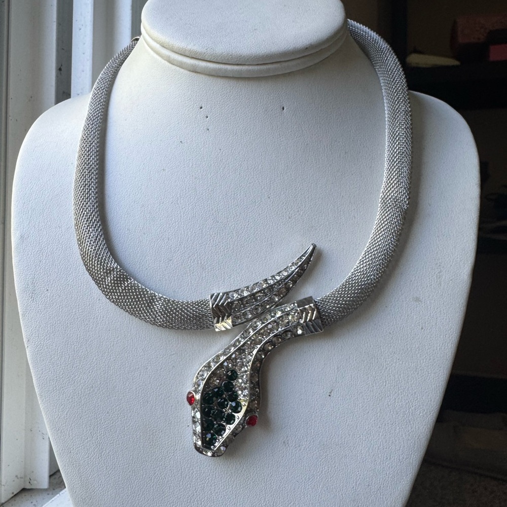 SILVER HEART PAPERCLIPS FASHION NECKLACE - Picture 6 of 11
